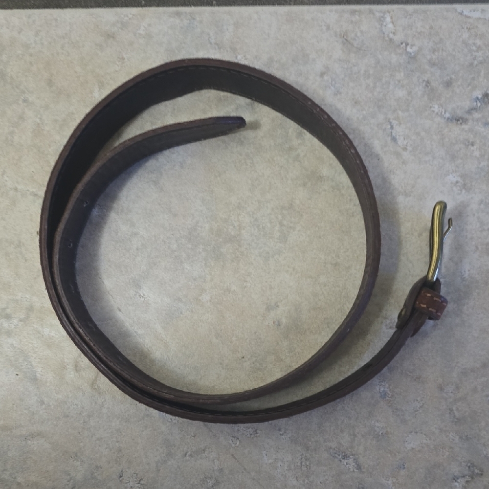 Elegant Dark Brown Leather Men's Belt - Picture 4 of 6